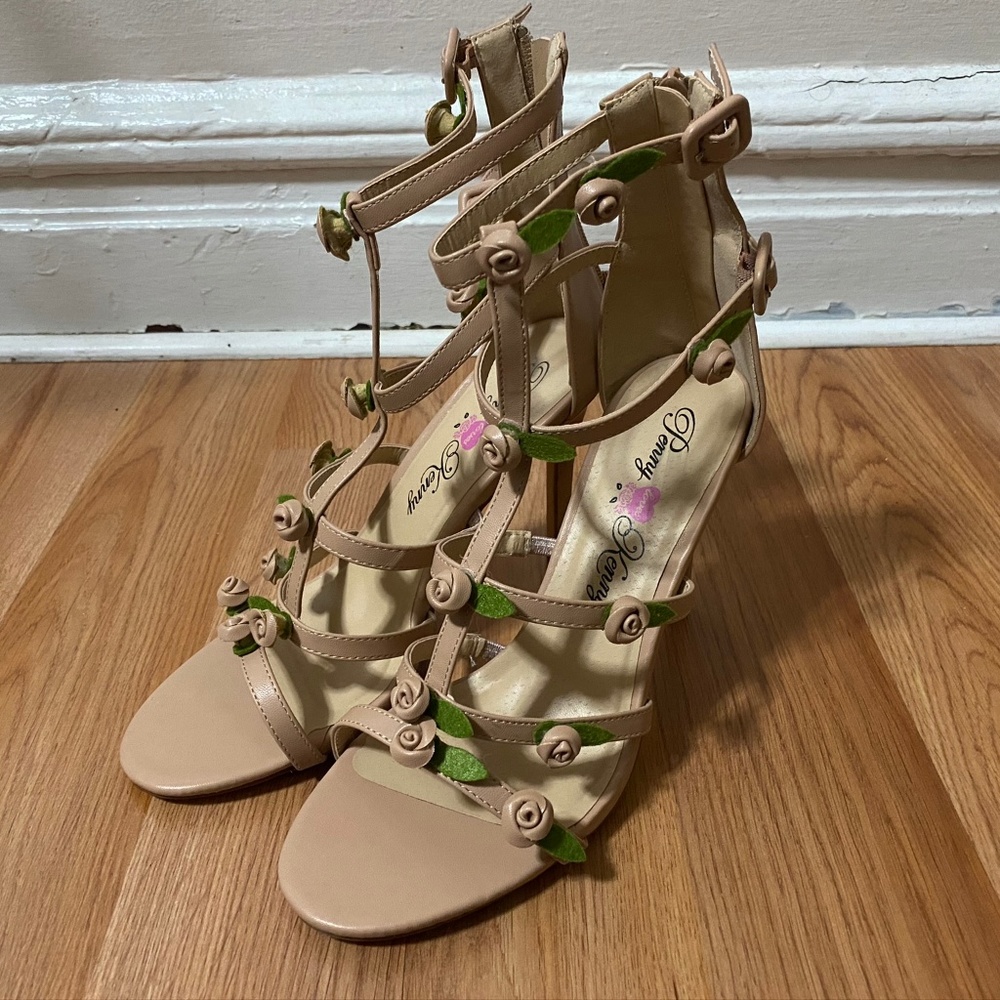 Penny Loves Kenny - Floral Nude 4.5 inch Heels